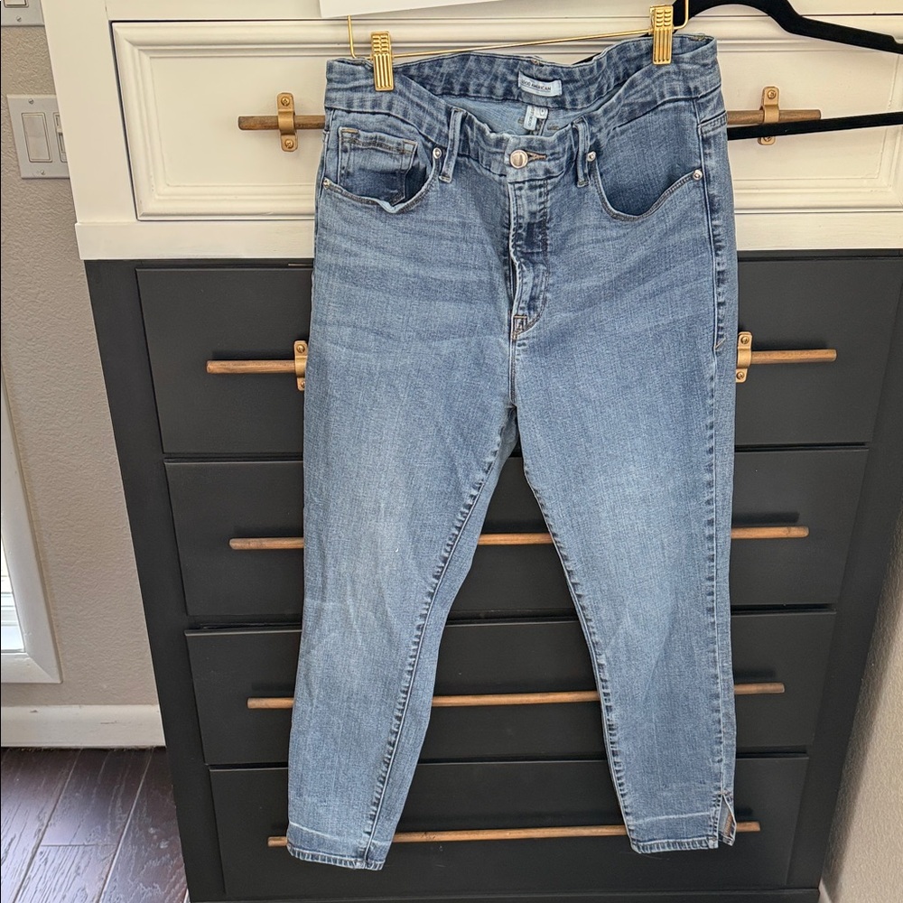 Good American Light Wash High-Rise Ankle Jeans